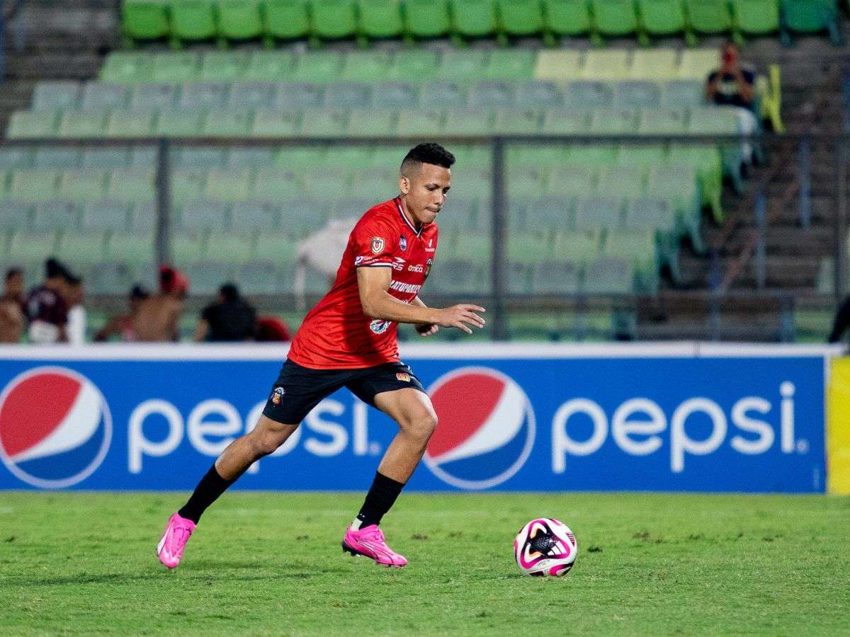 Caracas FC anuncia salida de dos jugadores