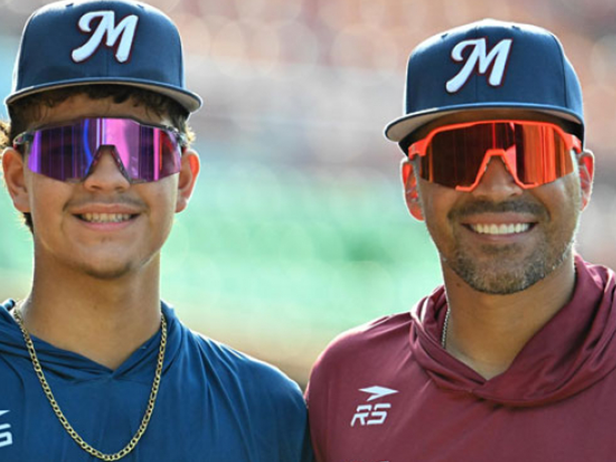 Robinson Chirinos goza ver el trabajo de su hijo