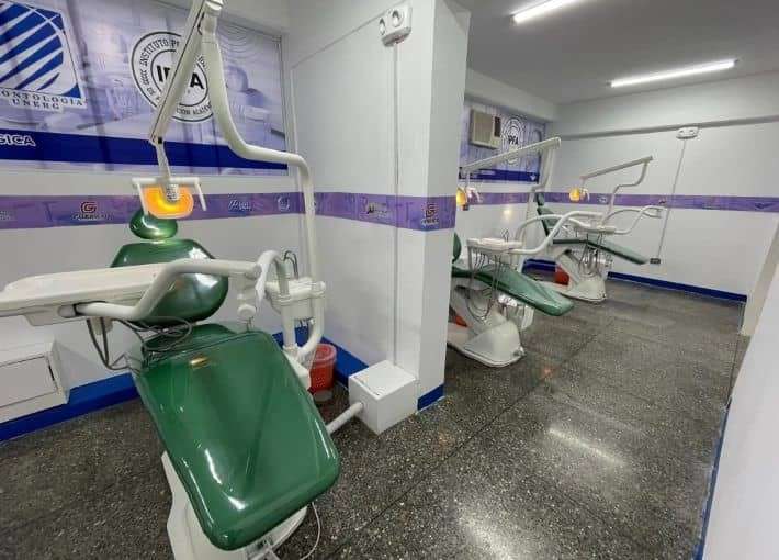 Inauguran Sala de Cirugía Odontológica en la Universidad Rómulo Gallegos
