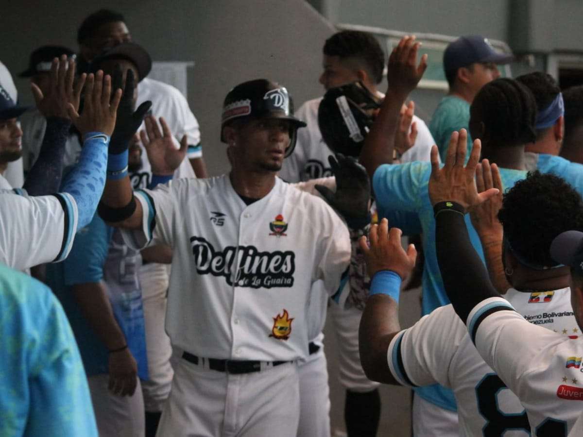 Delfines cortó racha de perdidos ante Guerreros
