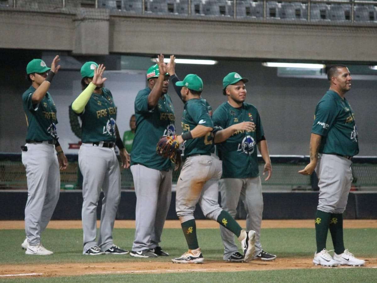 Relevo de José Guzmán selló triunfo de Samanes