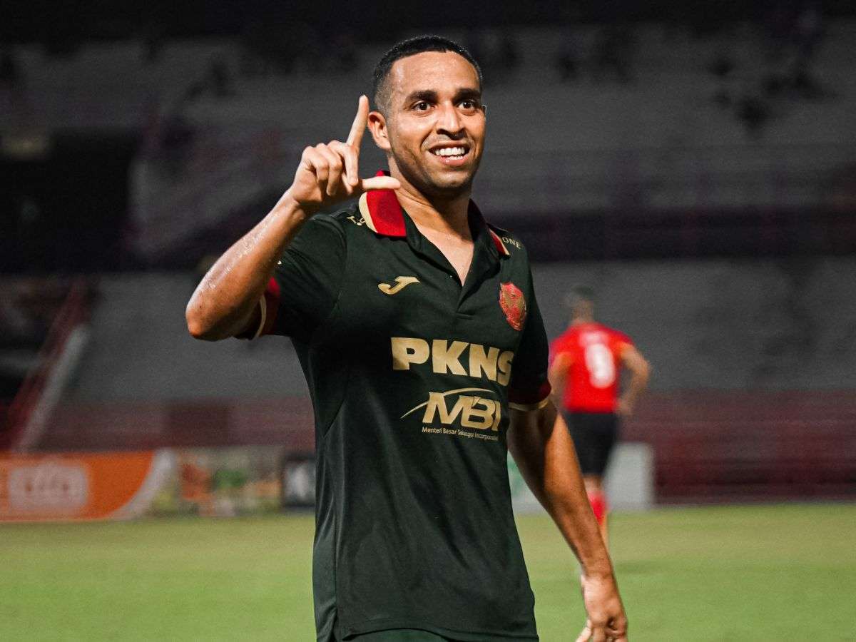 Yohandry Orozco brilló con doblete en Malasia