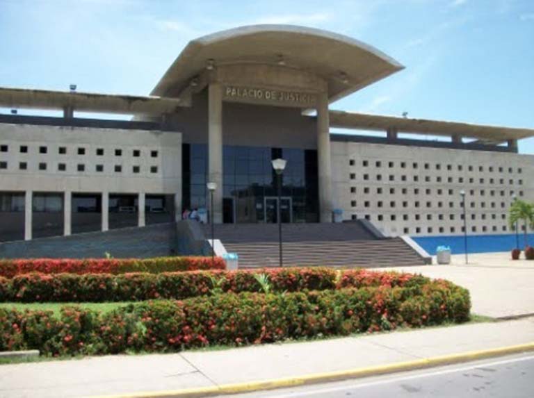 Corte rectificó condena contra matones de un detective