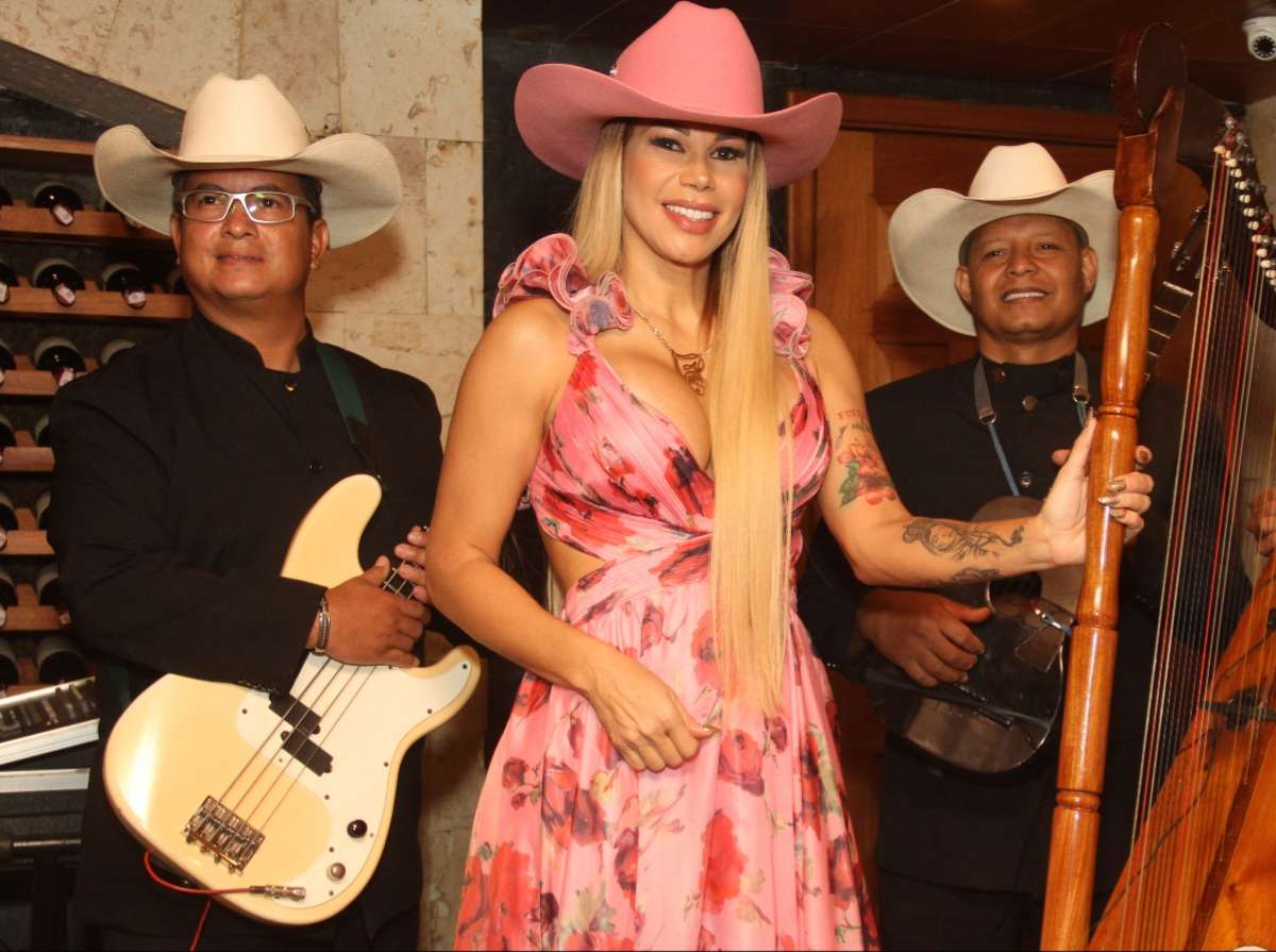Adricarlis Borges: Quiero tocar el corazón de la gente