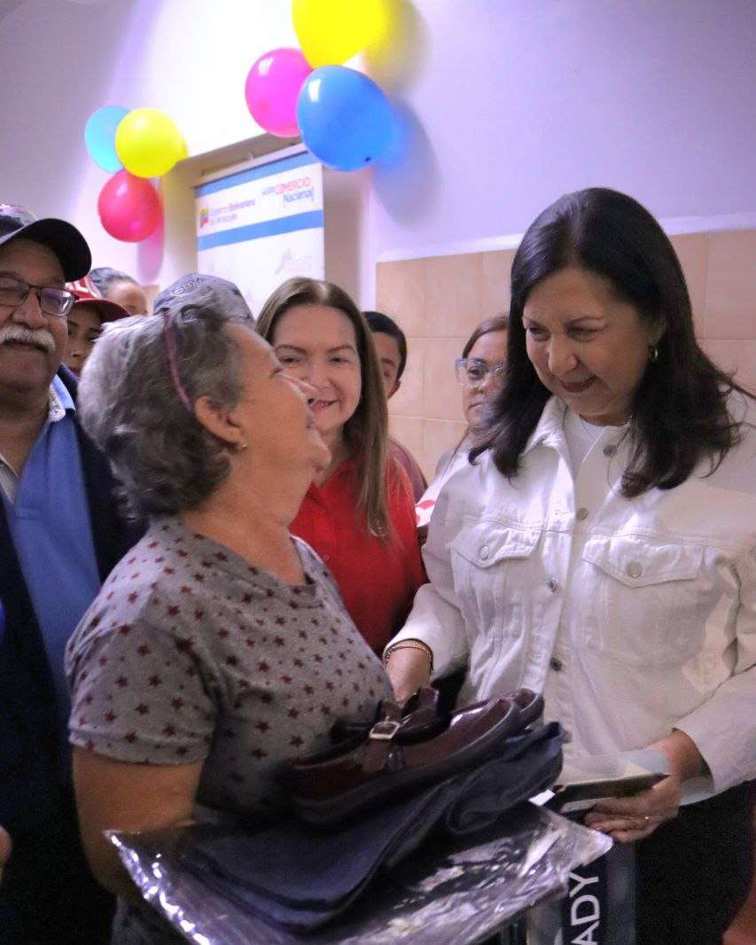 Realizaron jornada "Más Años, Más Amor" en Antímano