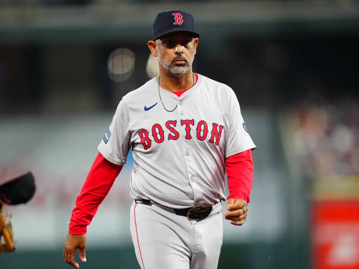 Medias Rojas extenderían vínculo con Alex Cora