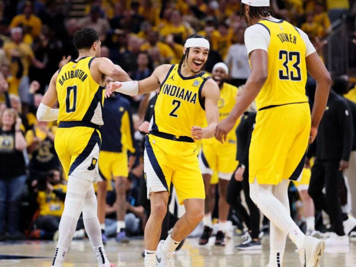 Andrew Nembhard renueva con Indiana