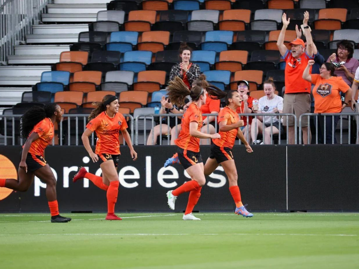 Bárbara Olivieri rompió las redes en la NWSL