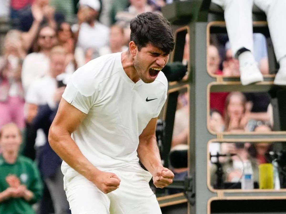 Alcaraz a cuartos de final en Wimbledon