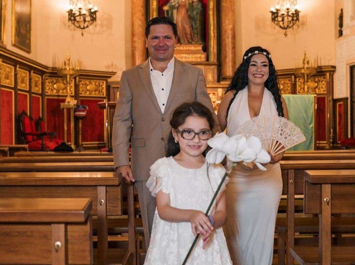 Carolina Sandoval y su esposo renovaron votos matrimoniales