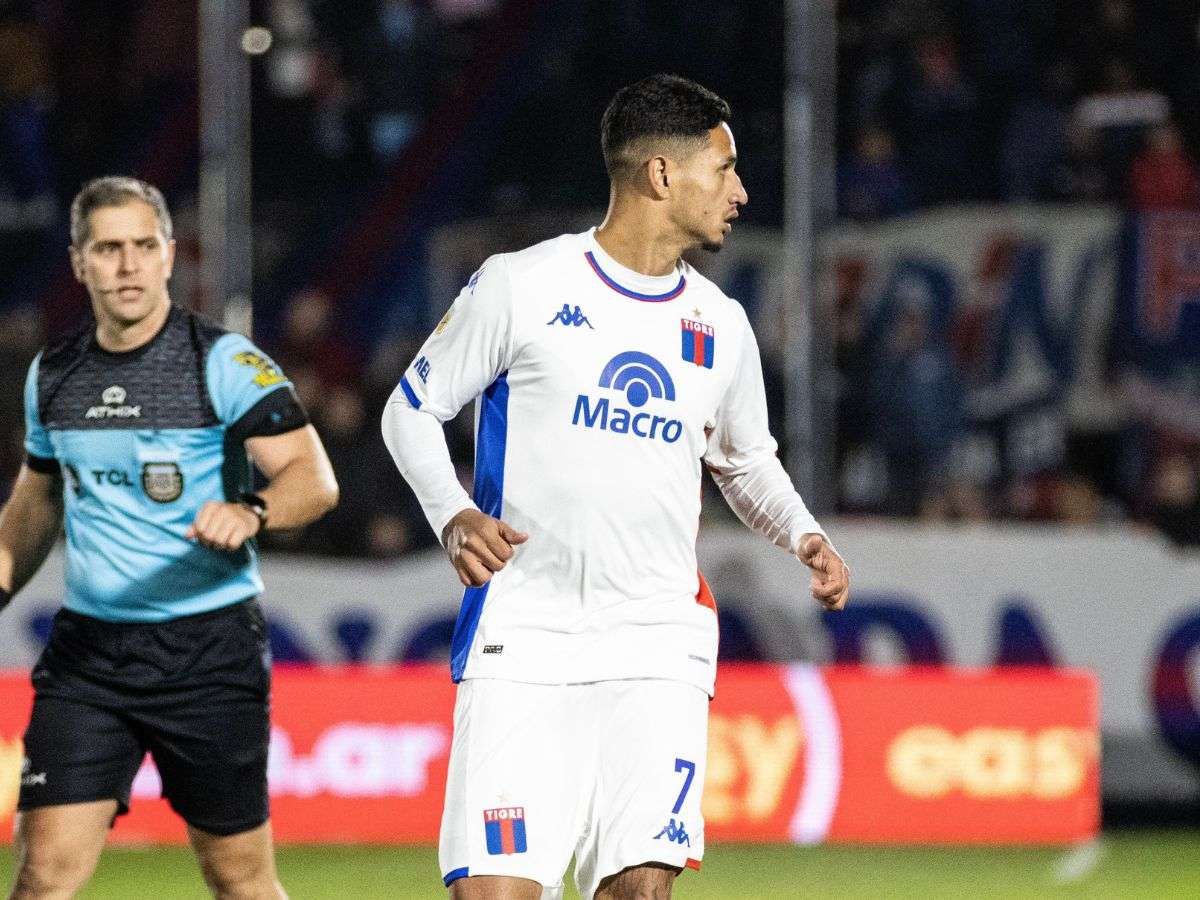 Eric Ramírez debutó con gol en Argentina