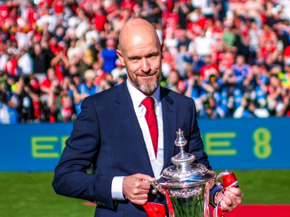 Erik ten Hag renueva con el Manchester United