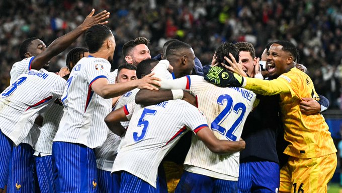 Francia se impone a Portugal en tanda de penaltis y pasa a semifinal