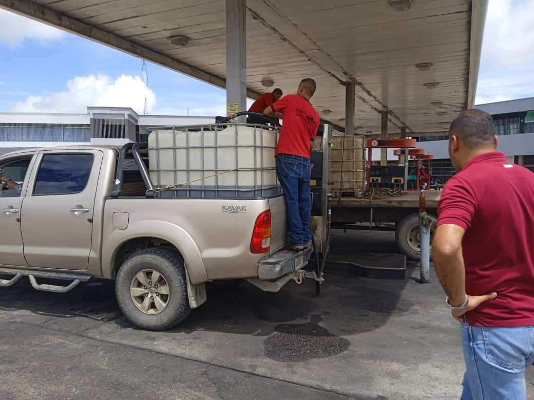 Despliegan plan distribución de combustible para productores en Barinas