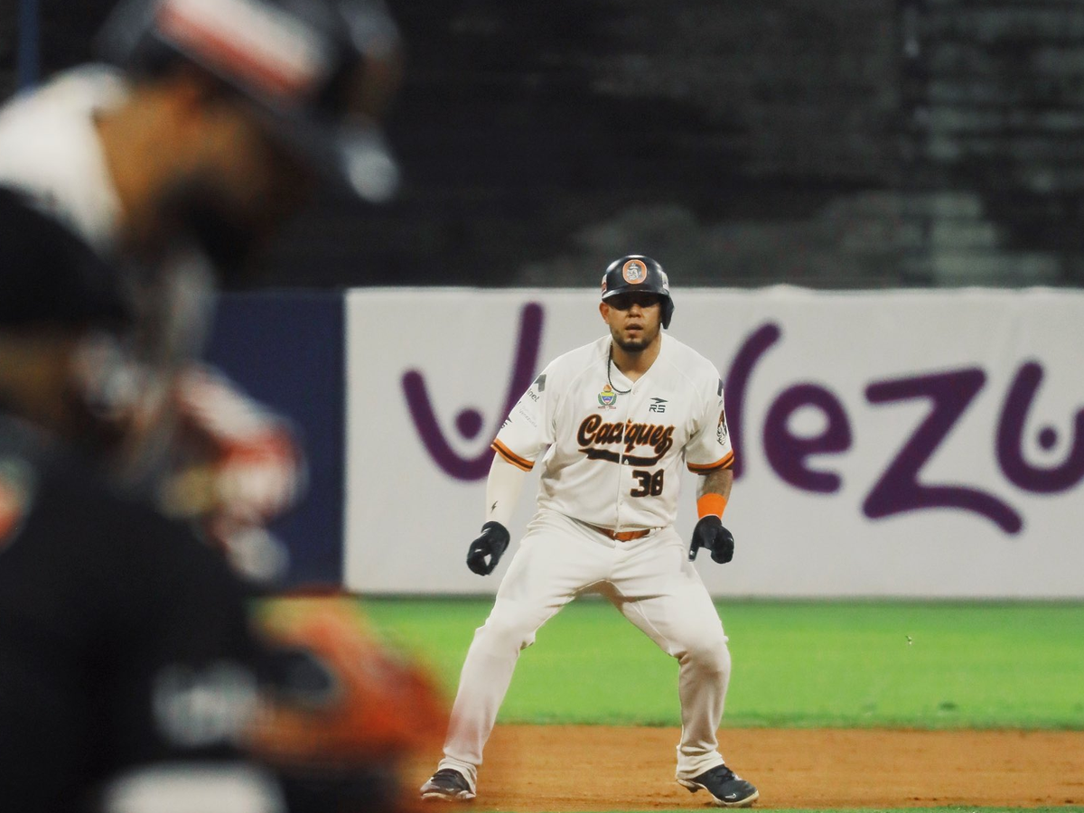 Pitre es el primero con 200 hits en la Liga Mayor