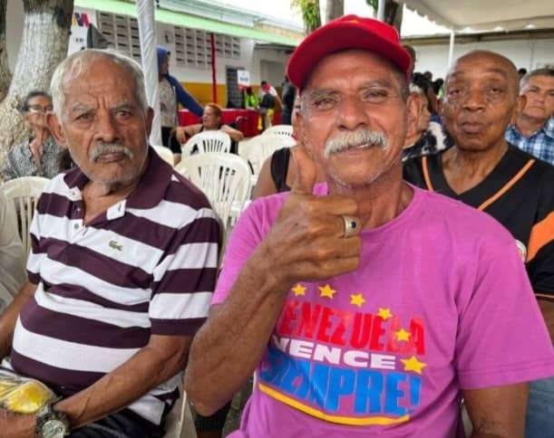 Con amor atendieron a 600 abuelos en Maracaibo