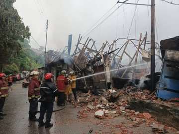 Más de 140 personas fueron desalojadas por incendio en Petare