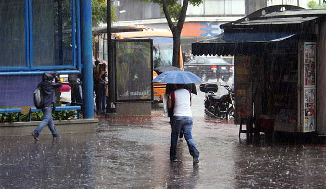 Prevén jueves con cielos nublados y lluvias dispersas en parte del país