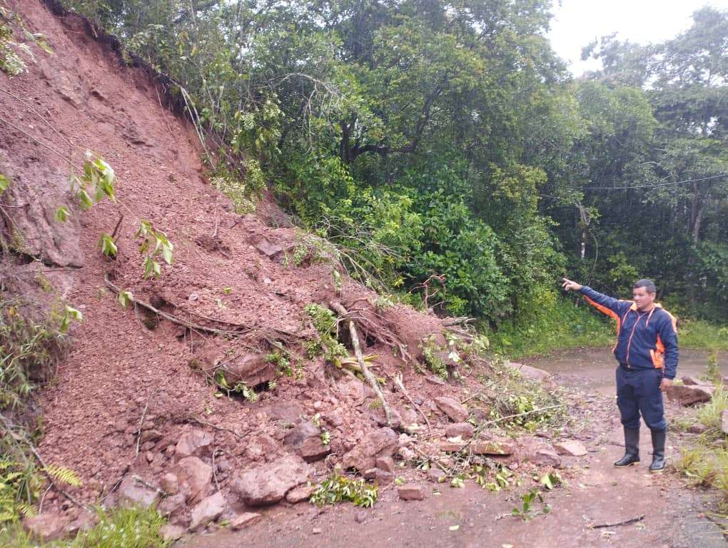Incomunicada Canaguá por la vía de El Rincón hacia Mérida