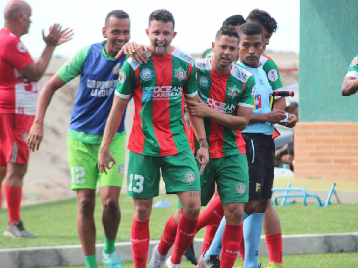 Enmanuel Moreno refuerza el ataque del Marítimo