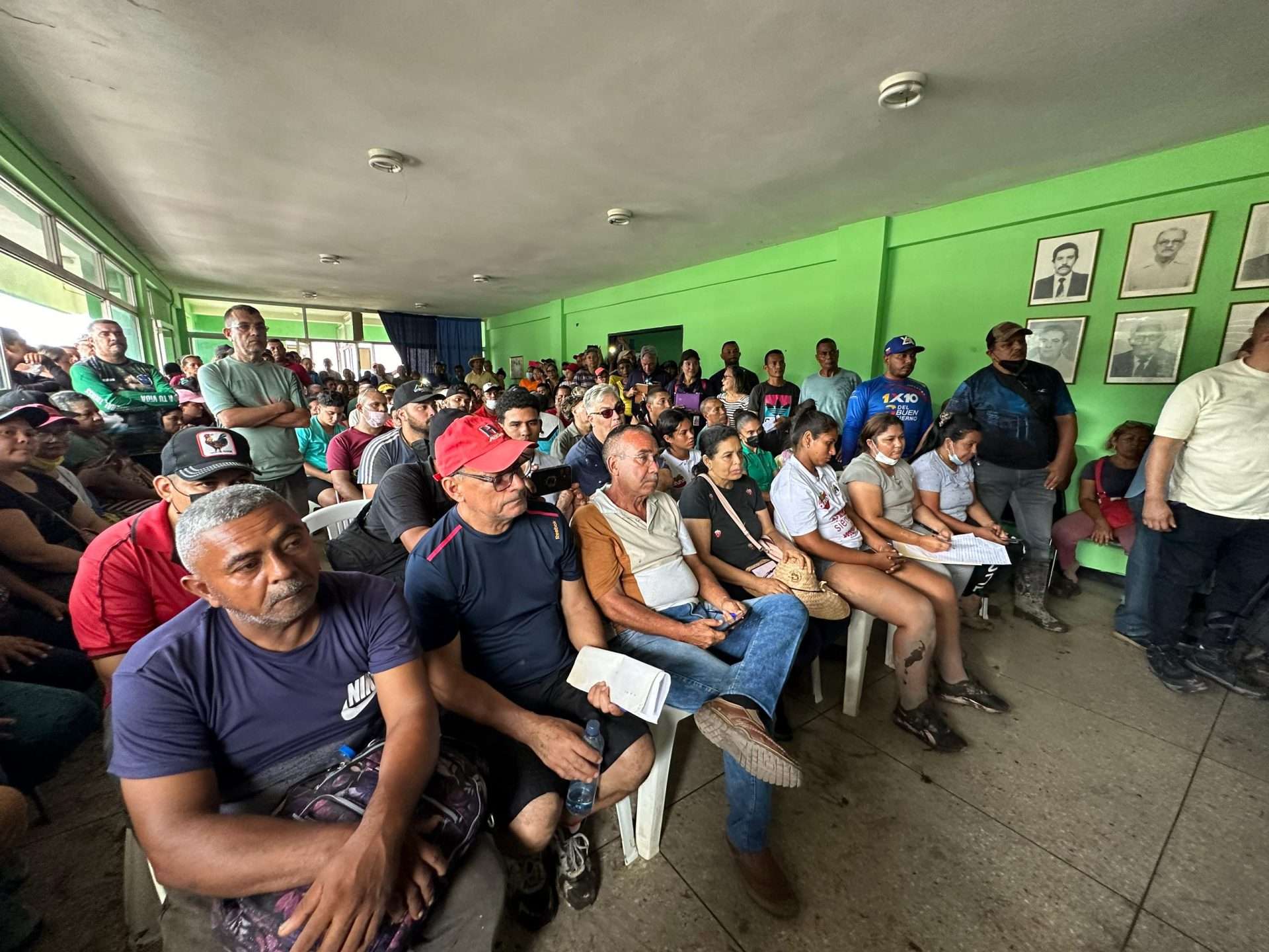 Otorgarán créditos a más de 200 comerciantes y productores de Cumanacoa