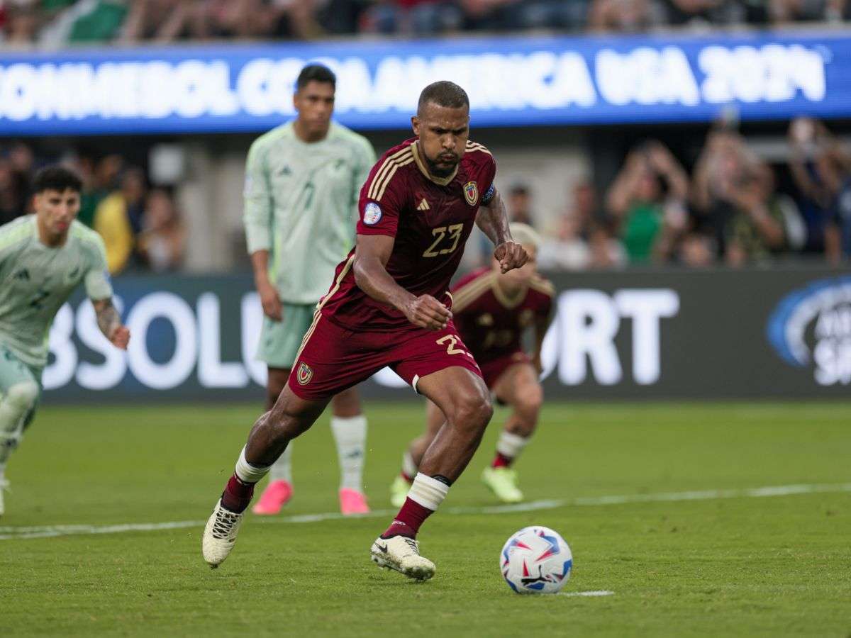 Salomón emuló al "Loco" Abreu ante México