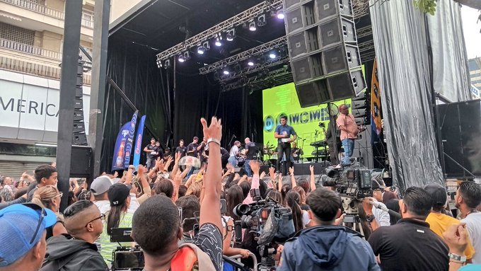 Servando y Florentino sorprendieron a sus fans en Chacaito este 15 de julio