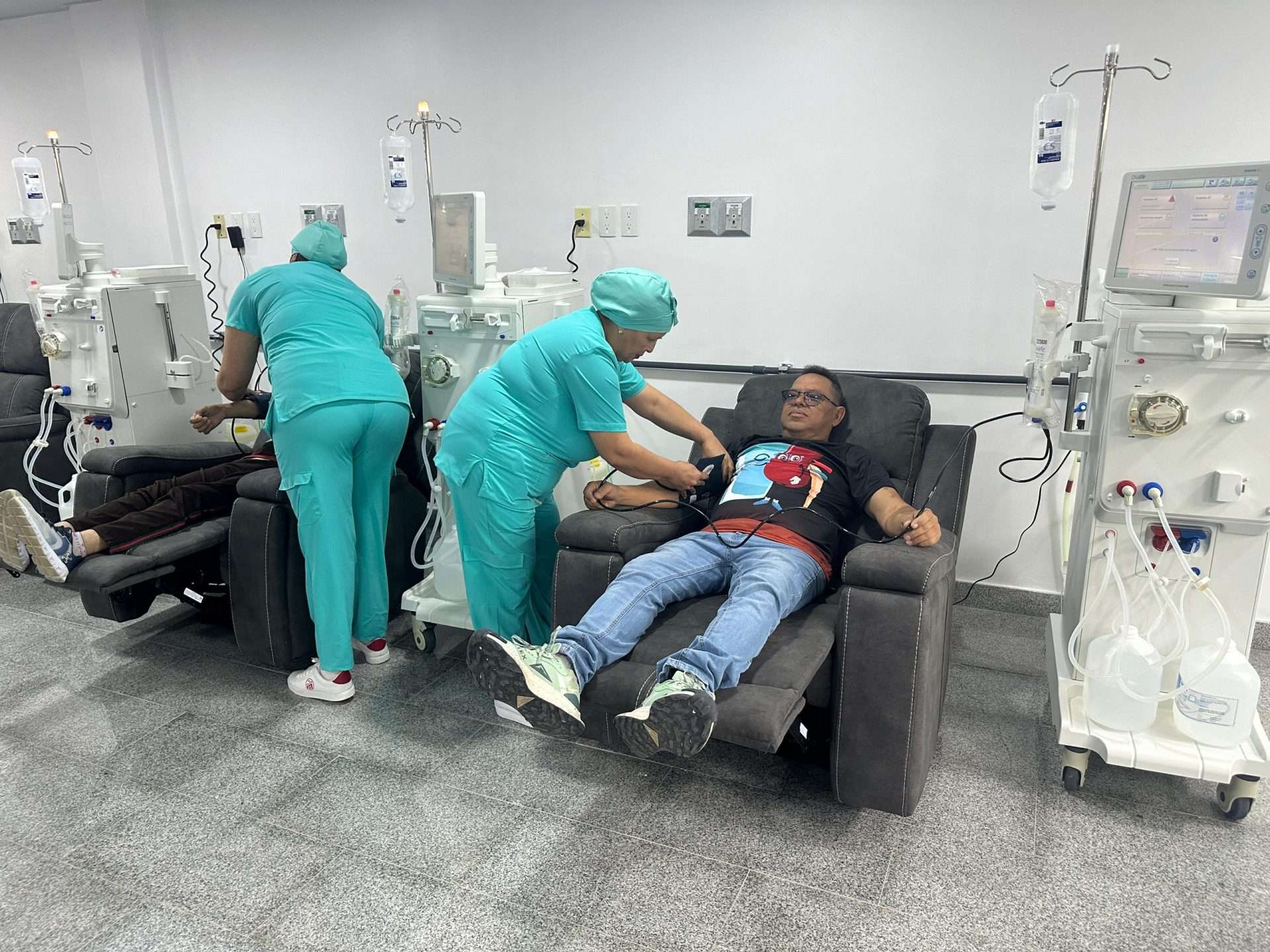 Pacientes renales de Boconó cuentan con nueva unidad de diálisis