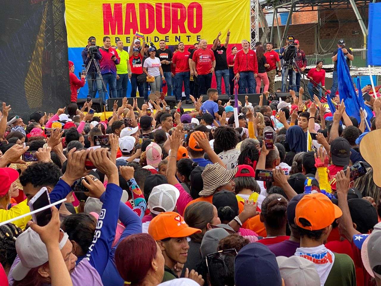Maracayeros tomaron las calles en apoyo a candidatura de Nicolás Maduro 