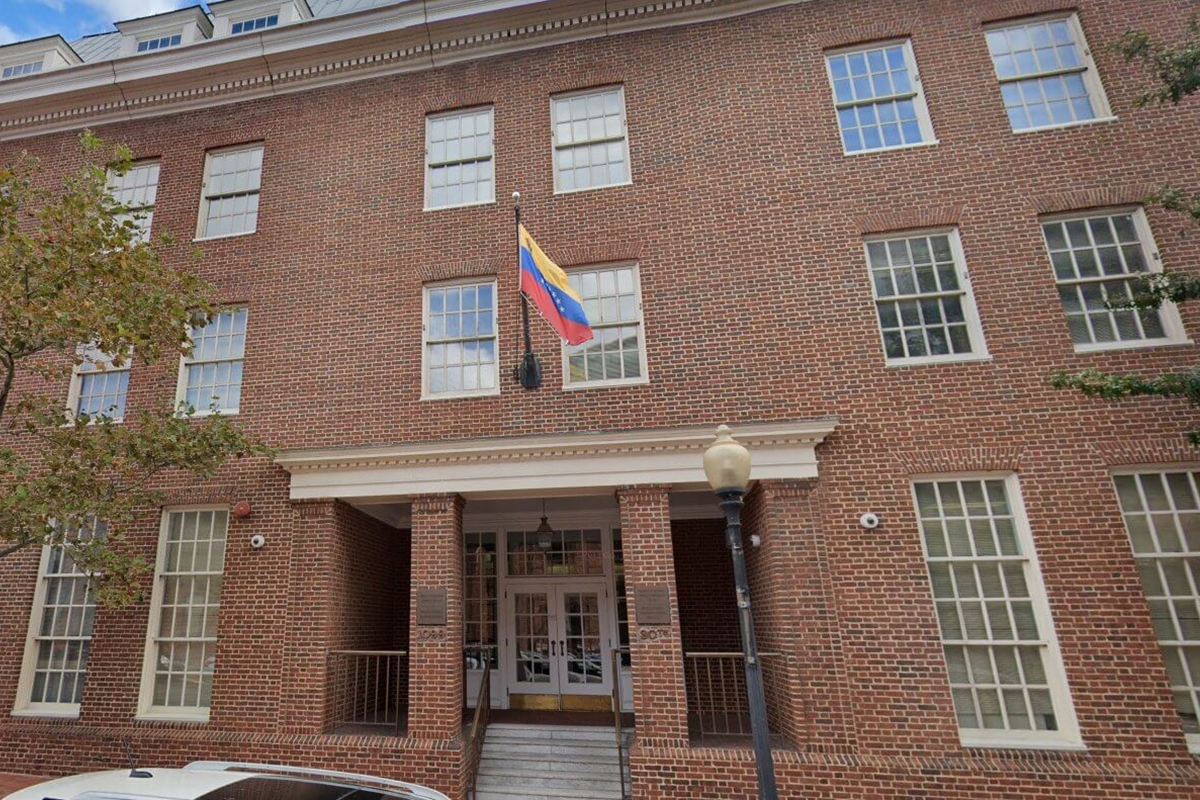 Esto dijo Maduro sobre la embajada y consulados en EE.UU.