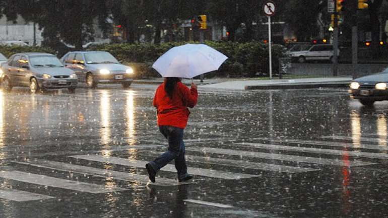 Prevén viernes con lluvias y chubascos en parte del país