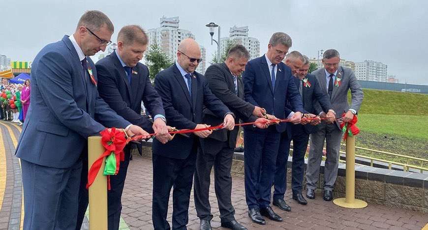 Inauguran nueva etapa de parque "Hugo Chávez" en Belarús
