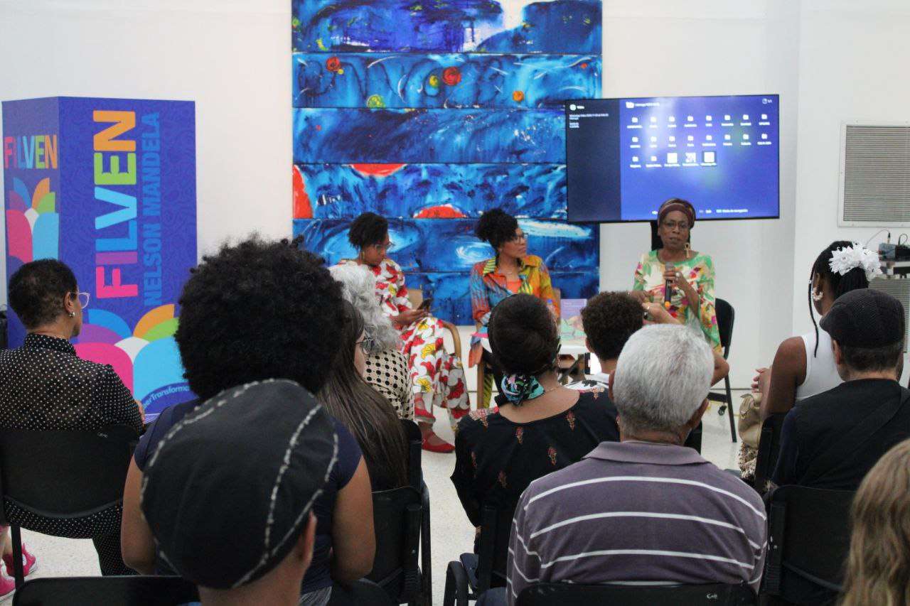 Presentan antología de poetas afrovenezolanas