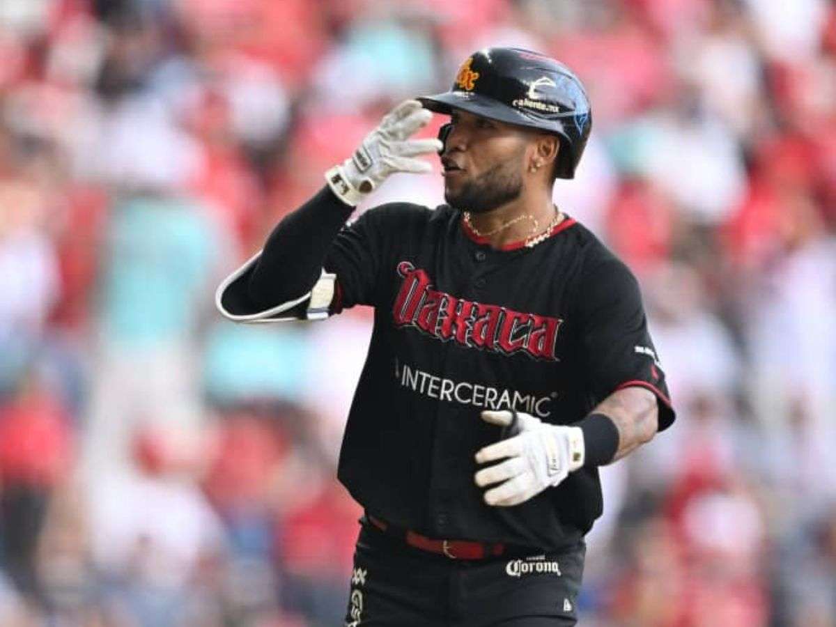 Alexi Amarista se la vio clarita a Trebor Bauer