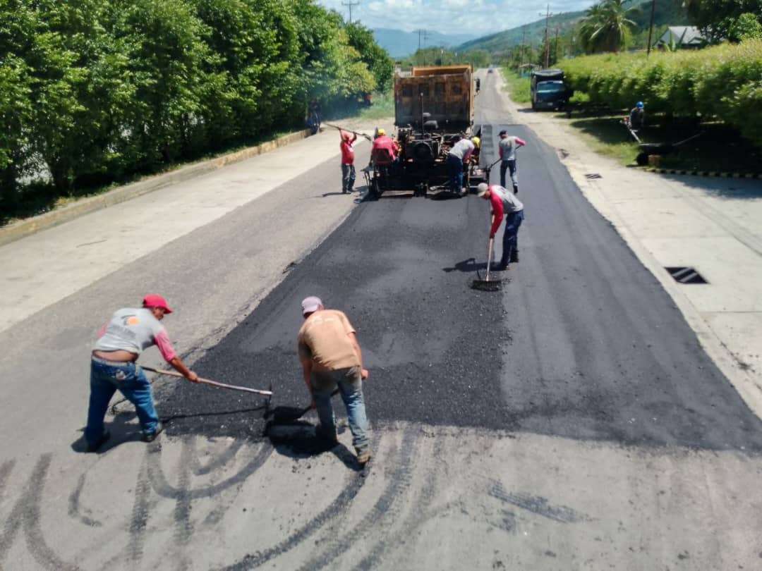 Recuperan vialidad en Trujillo con vaciado de 2239 toneladas de asfalto