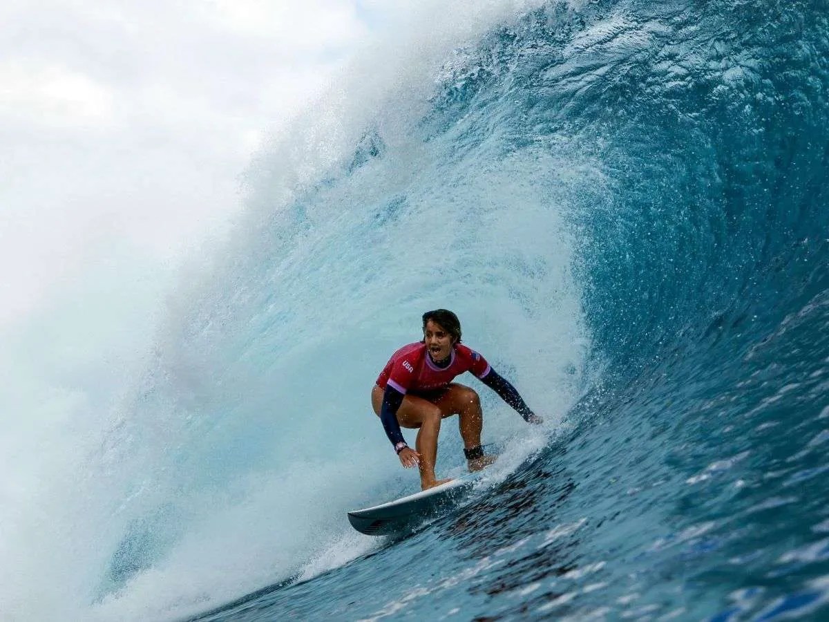 Caroline Marks dominó el surf en París