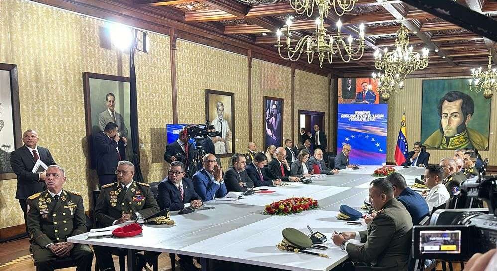 Presidente Maduro encabeza Consejo de la Defensa de la Nación