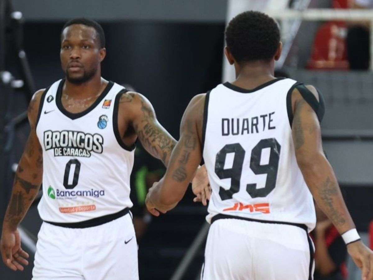 Rashad James mantuvo con vida a Broncos