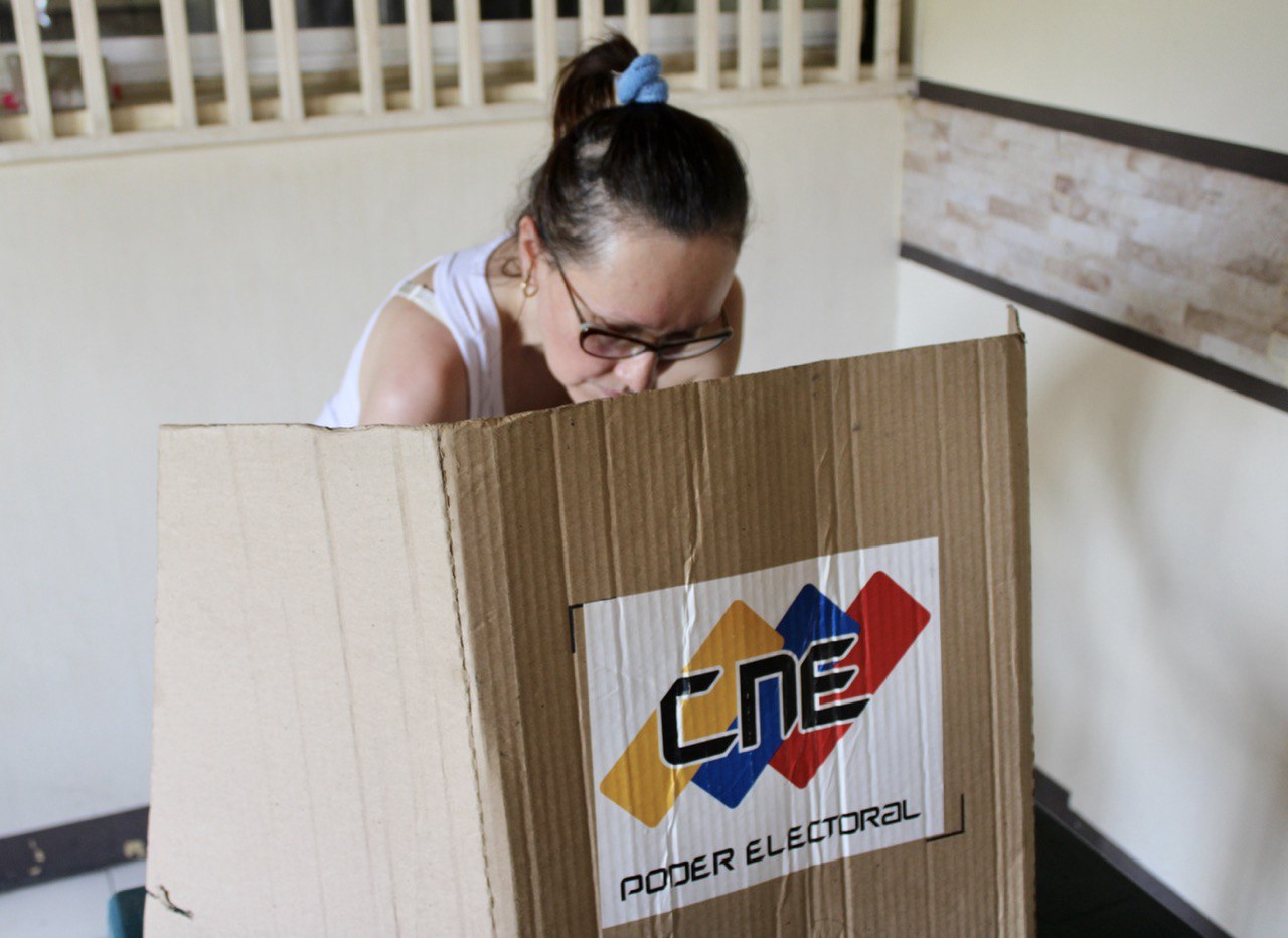 "El sistema electoral de doble control utilizado por Venezuela es imposible de alterar", dicen veedores italianos