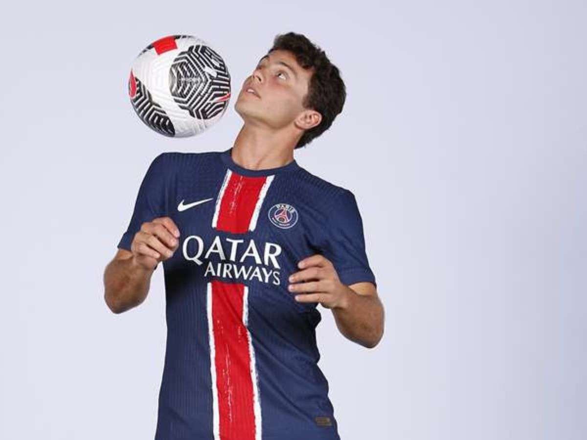 Joao Neves fue presentado por el PSG