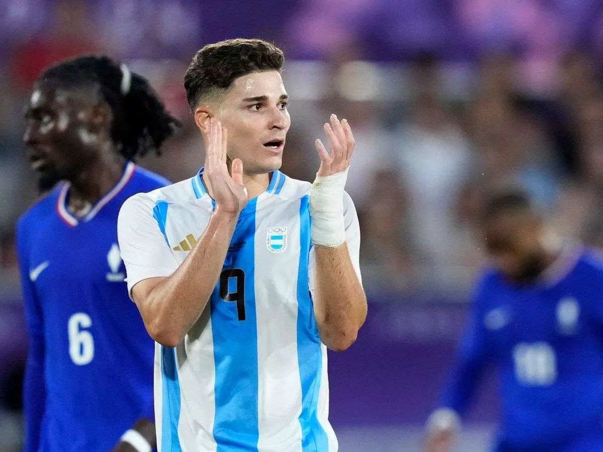 Atlético de Madrid presentó a Julián Álvarez