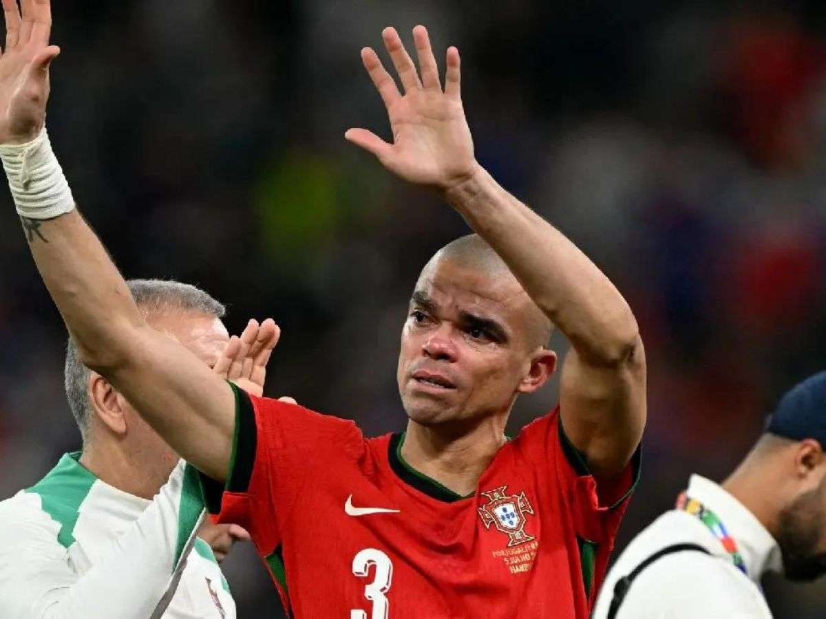 Pepe anuncia su retiro del fútbol