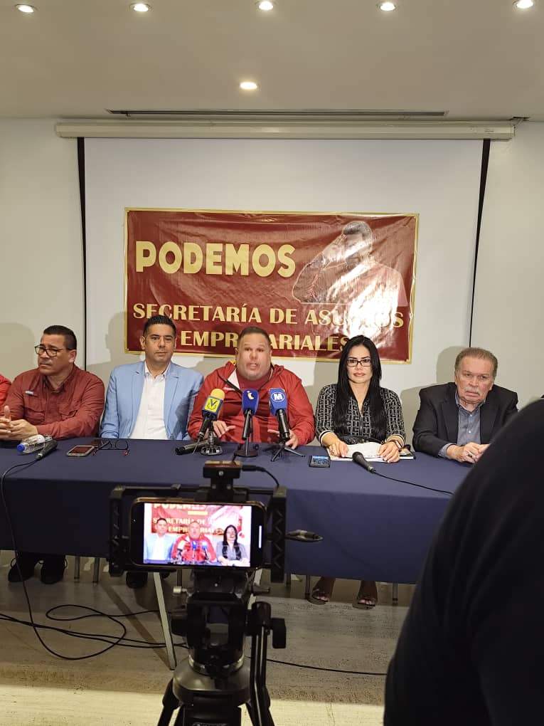 Podemos hace votos por la paz de Venezuela en el tercer mandato de Maduro