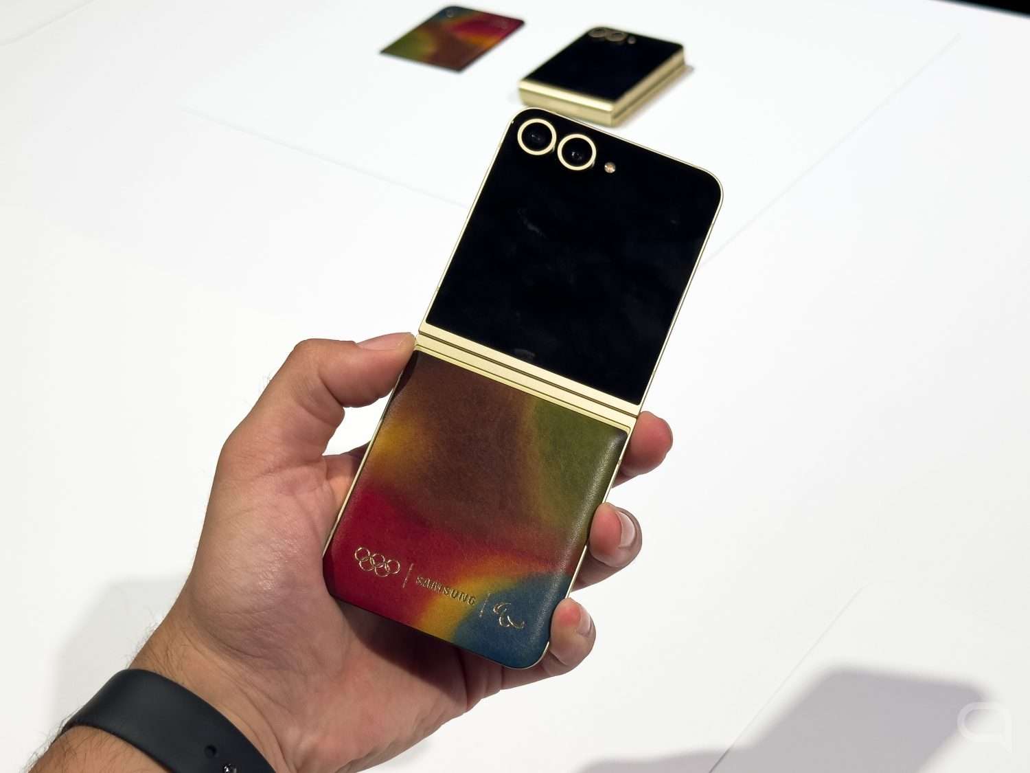 Samsung regala a los atletas un Galaxy Z Flip 6 “Edición Olímpica”