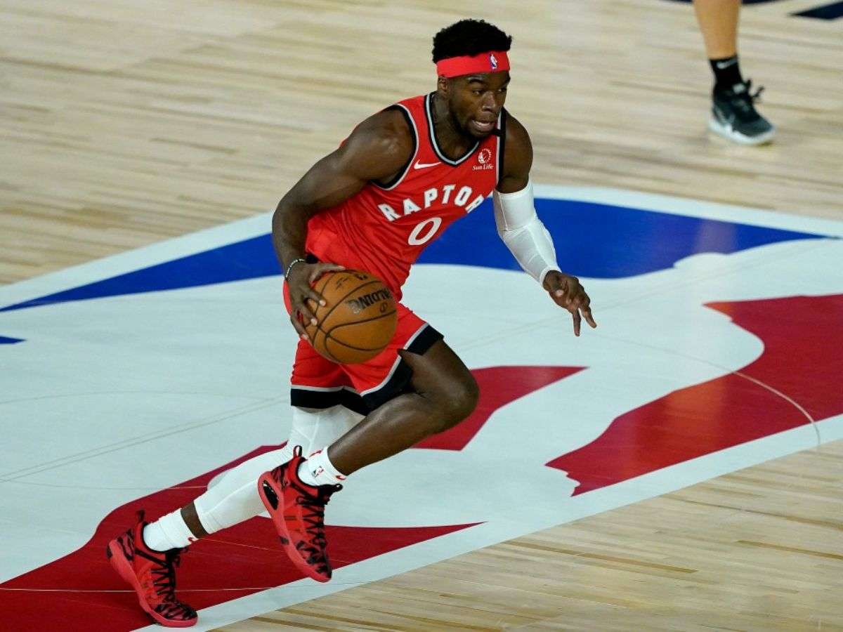 Terence Davis prueba con los Bucks