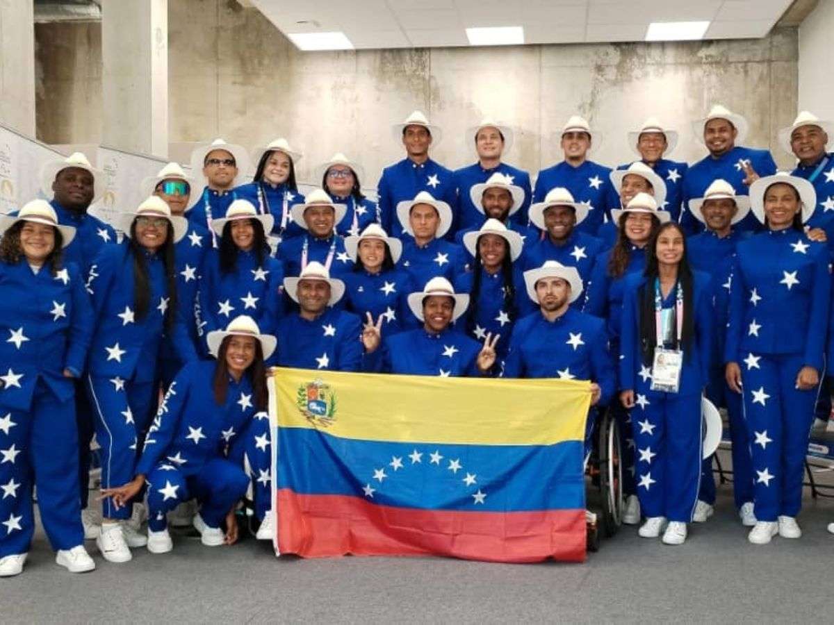 Delegación nacional ondeó tricolor en Paralímpicos 2024