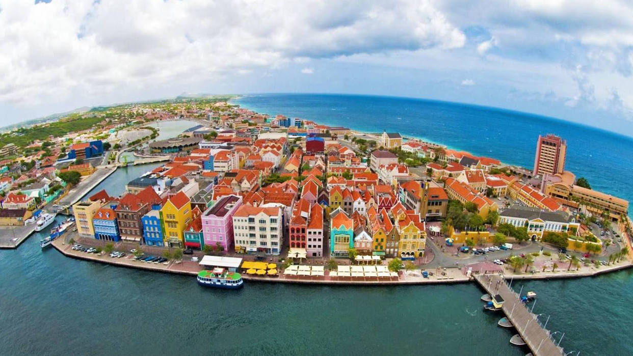 Aruba renovó la prohibición de tráfico aéreo con Venezuela hasta el #17Nov