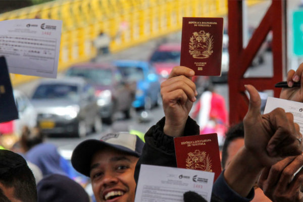 Gobierno de Ecuador decreta amnistía migratoria y regularización para venezolanos