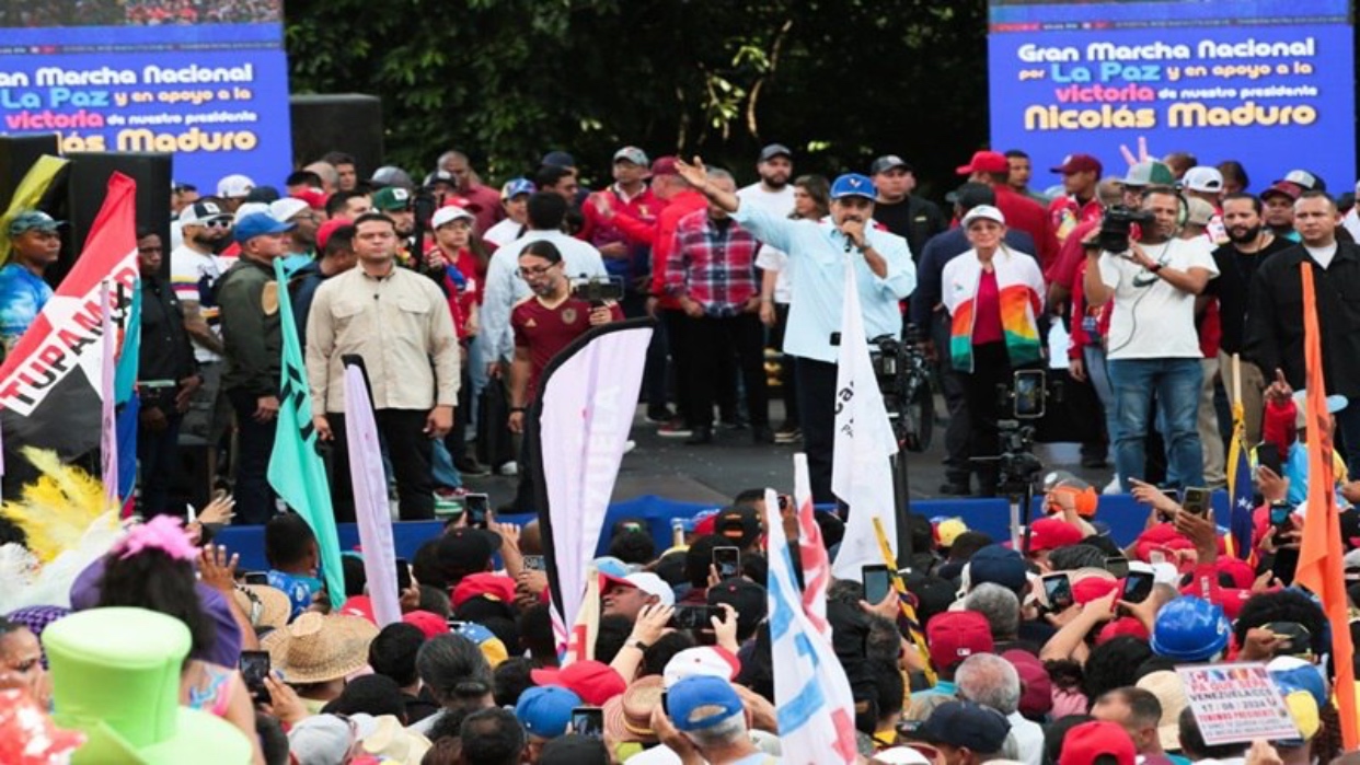 "La derecha fascista se espichó"