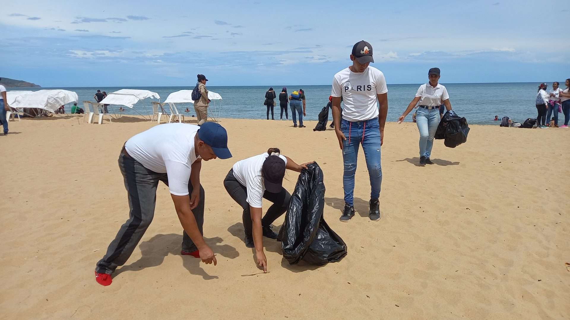 Sanearon unas 16 playas en el estado Sucre